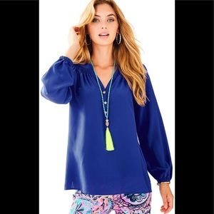 XS Navy Blue Lilly Pulitzer Elsa top